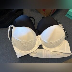 Elegant Lace Trimmed White and Black Bra Set